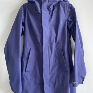 COPY - Arc’teryx Codetta goretex women’s coat xs